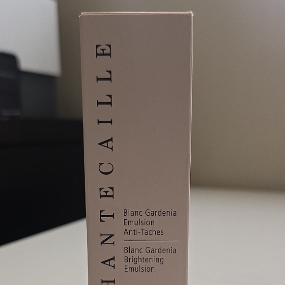 Chantecaille Blanc Gardenia Skincare Emulsion - Picture 1 of 4